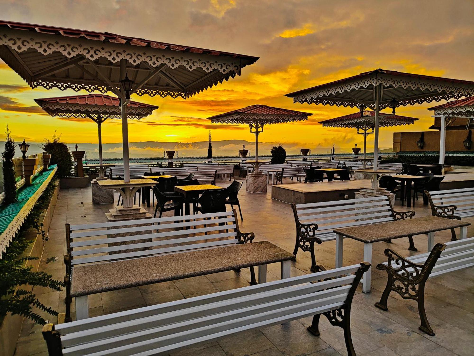 Hotel Acropolis Shillong Eksteriør bilde