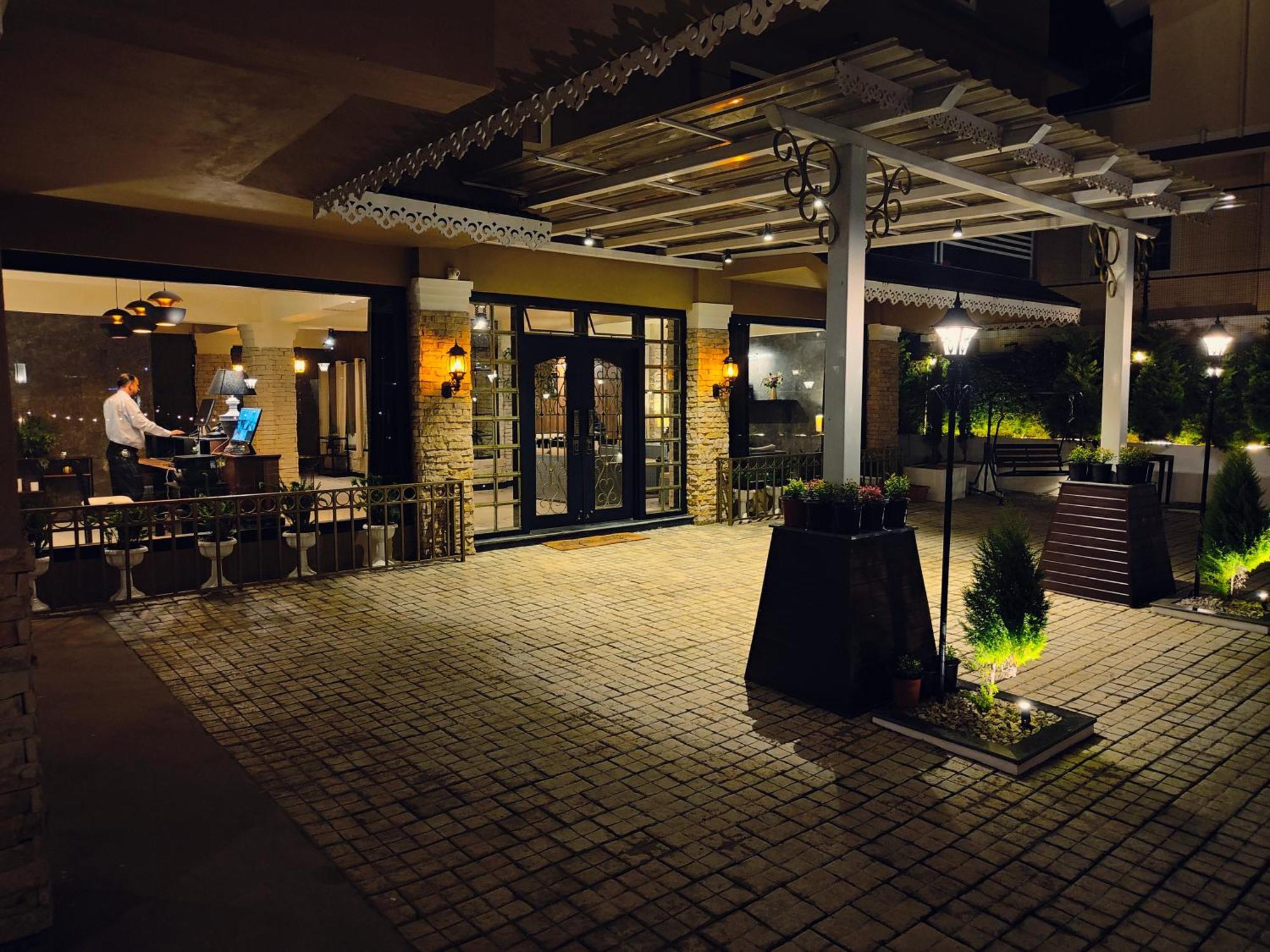 Hotel Acropolis Shillong Eksteriør bilde