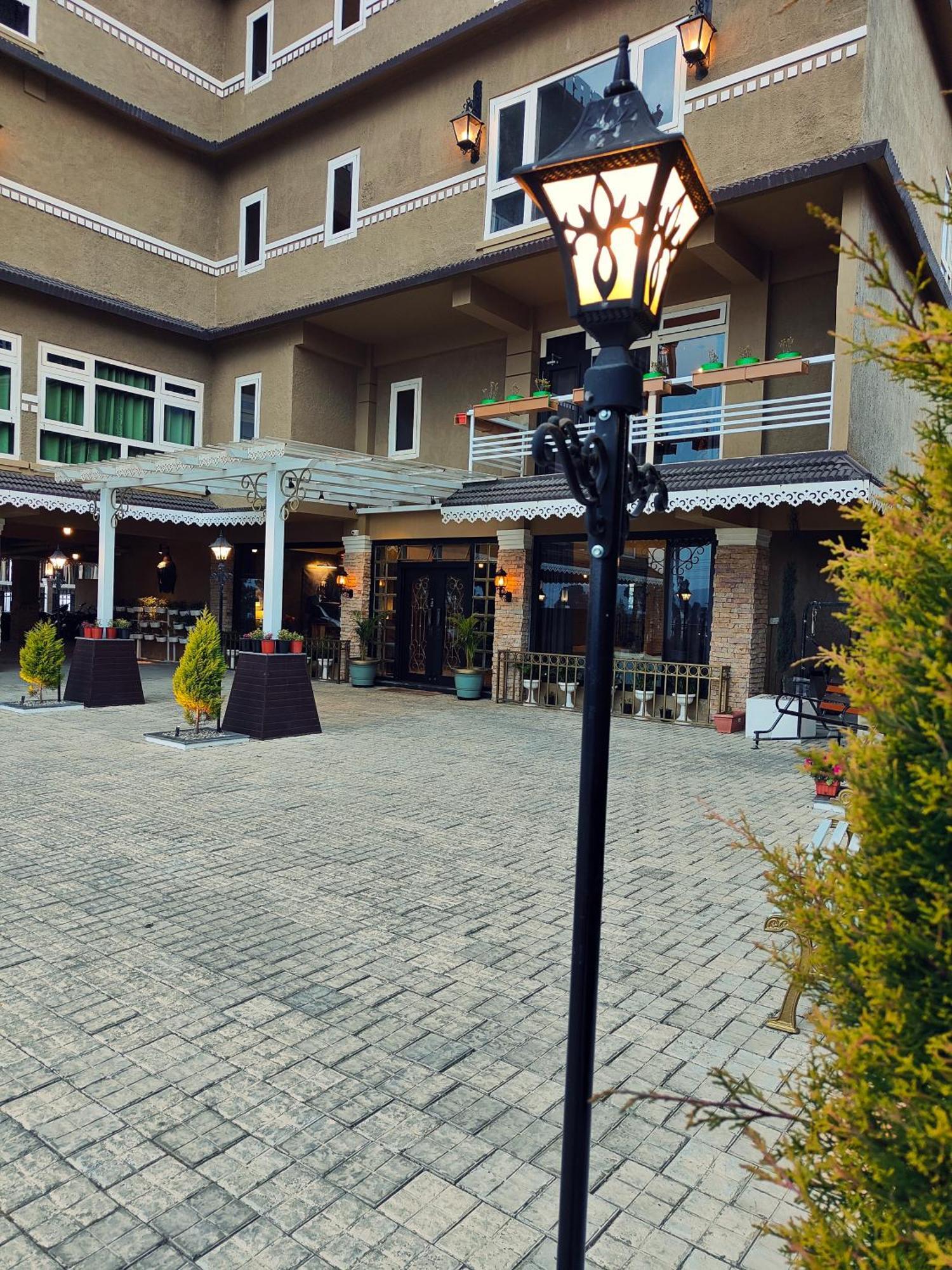 Hotel Acropolis Shillong Eksteriør bilde